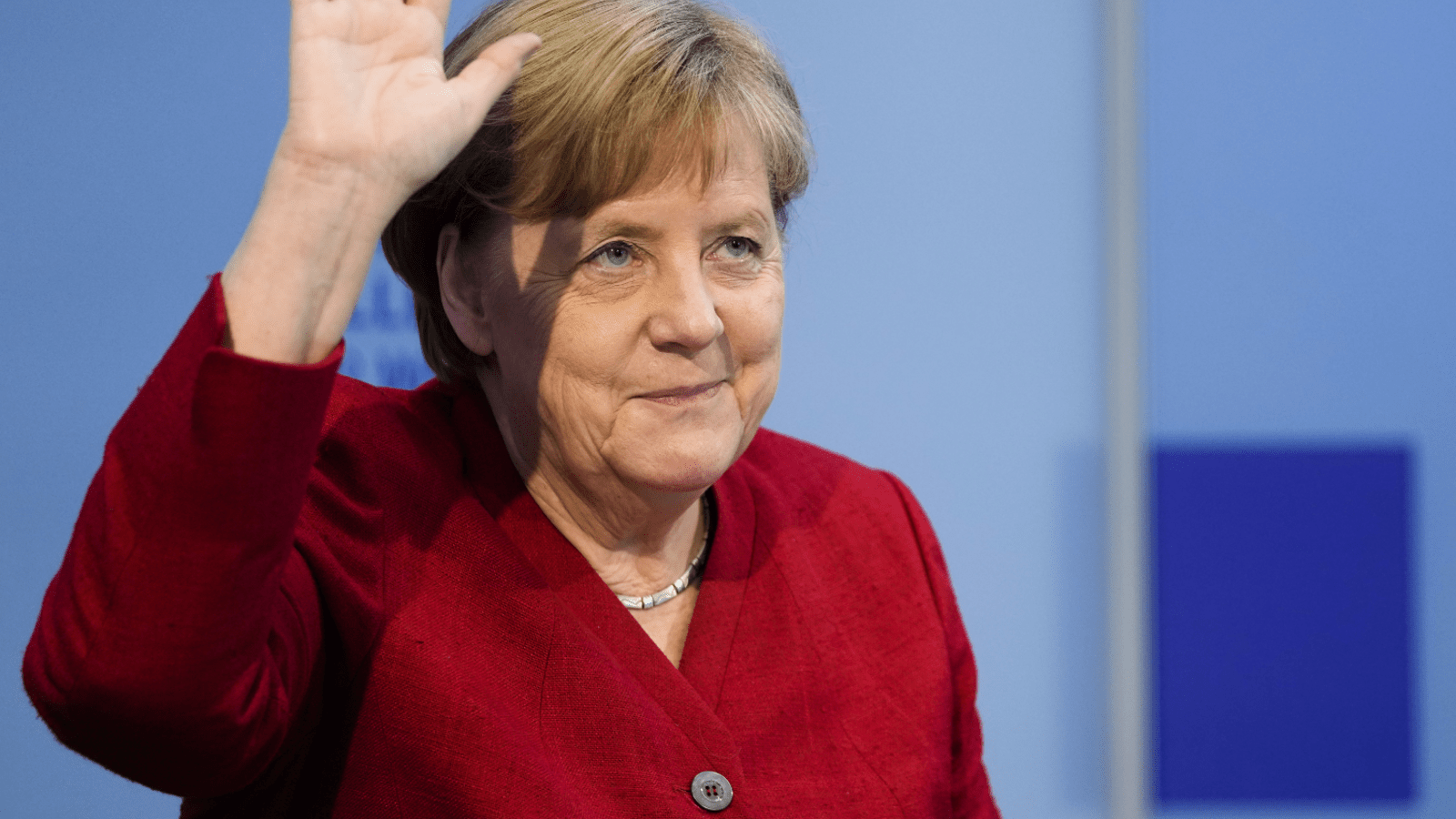 Angela Merkel, Winken, Rote Jacke, Lächeln, Bundeskanzlerin, HD, Breitbild-Hintergrundbild