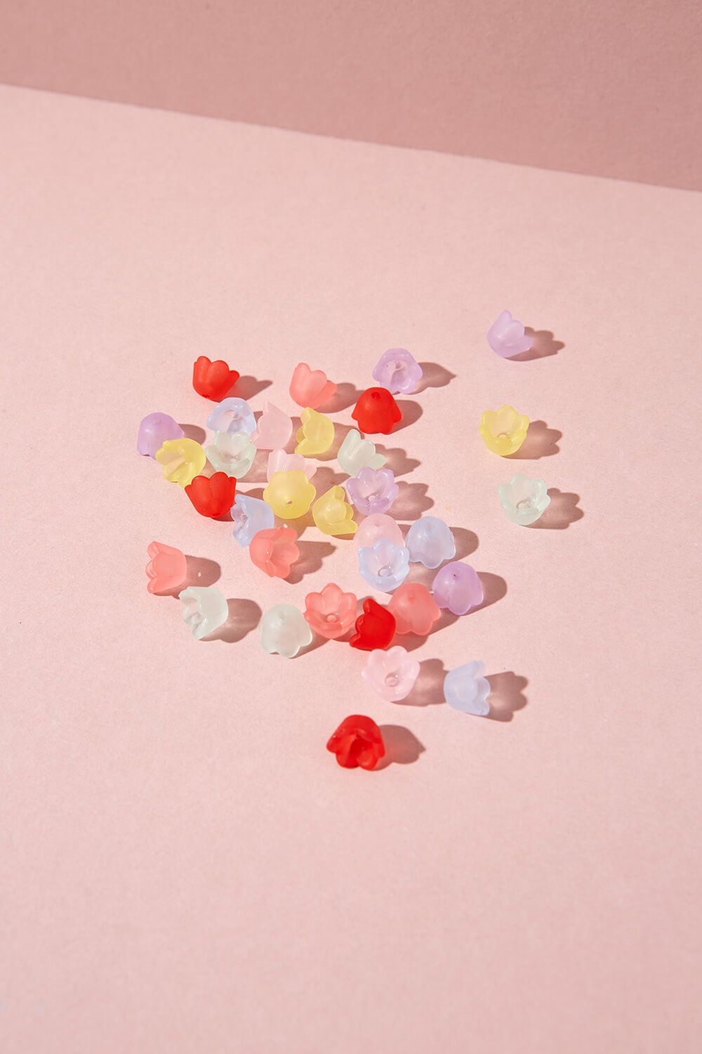 Herzen, Bunte Perlen, Rosa Hintergrund, Minimalistisch, HD, Sperrbildschirm fürs iPhone