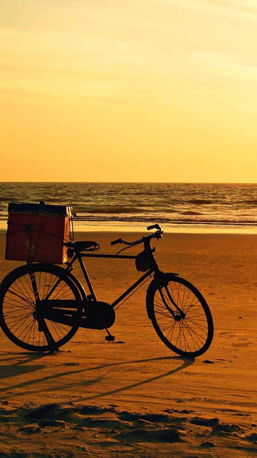Fahrrad, Strand, Sonnenuntergang, Meer, Goldenes Licht, Hochformat, Hintergrundbild fürs Smartphone