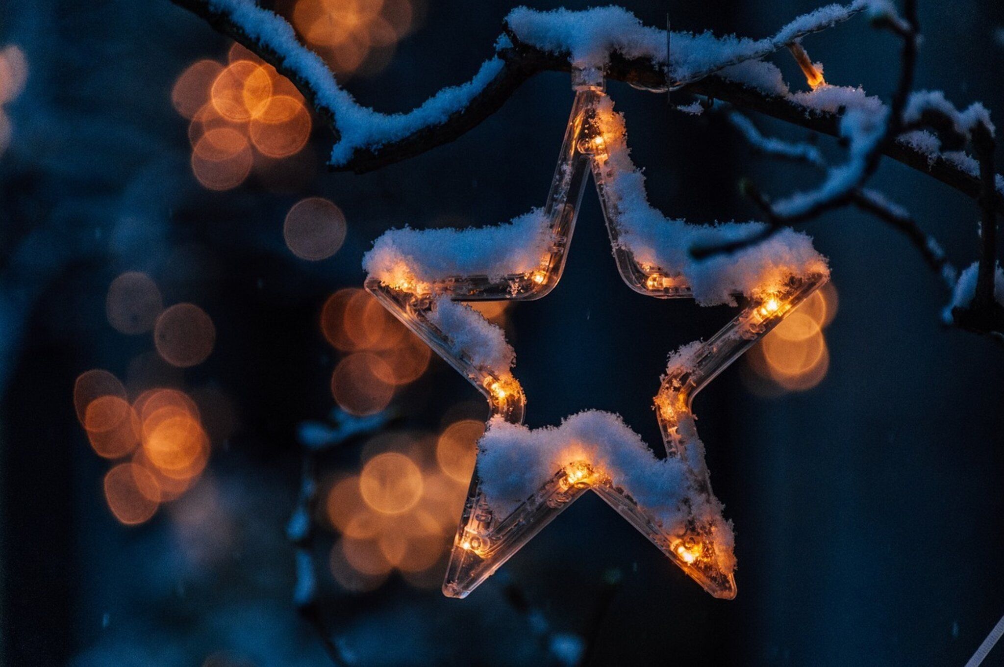 Leuchtstern, Schnee, Lichterkette, Bokeh, Abend, Full HD, Desktop-Hintergrund für Windows
