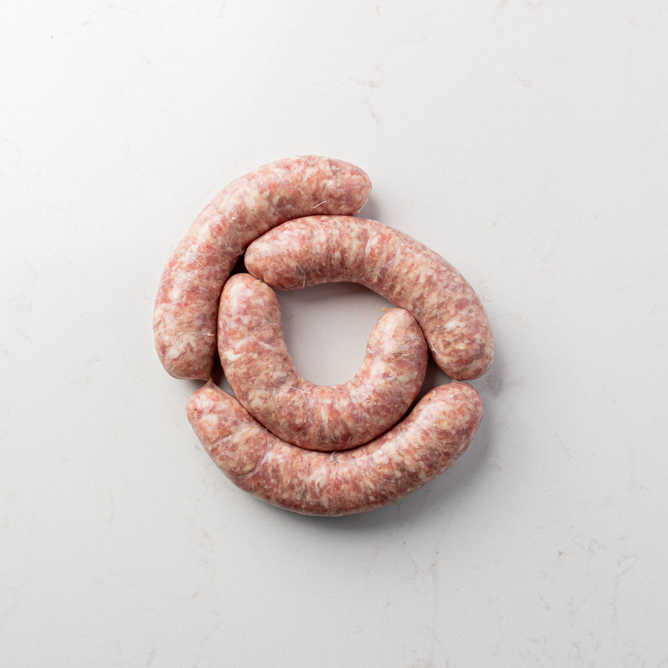 Rohe Bratwurst, Wurstschnecke, Weißer Hintergrund, Full HD Wallpaper