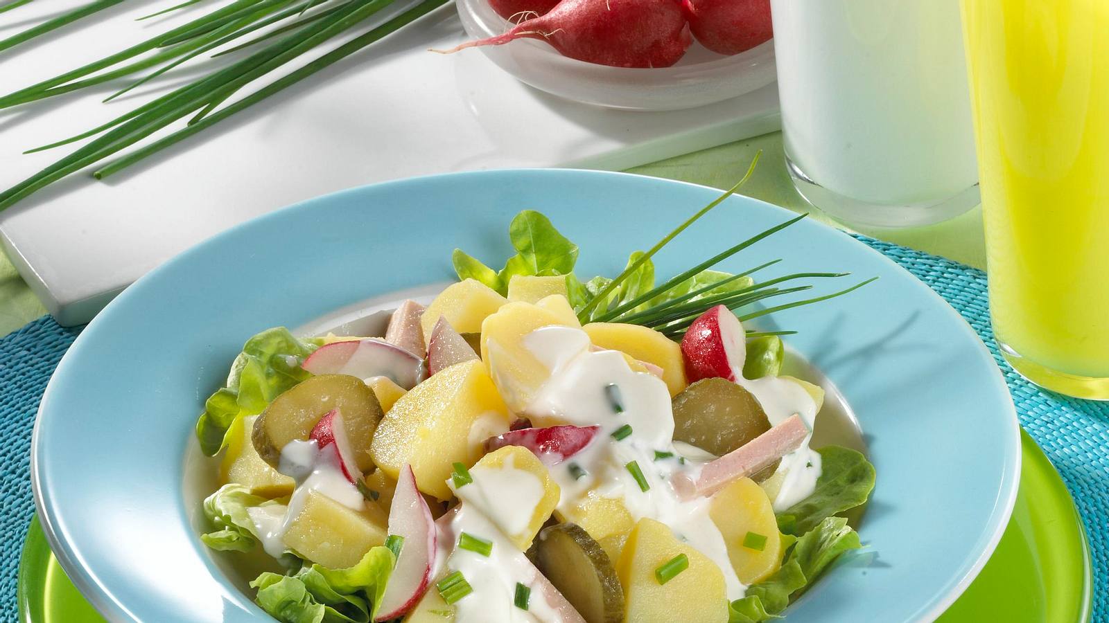 Kartoffelsalat, Radieschen, Joghurt-Dressing, Blauer Teller, Frühling, HD, Desktop-Hintergrund