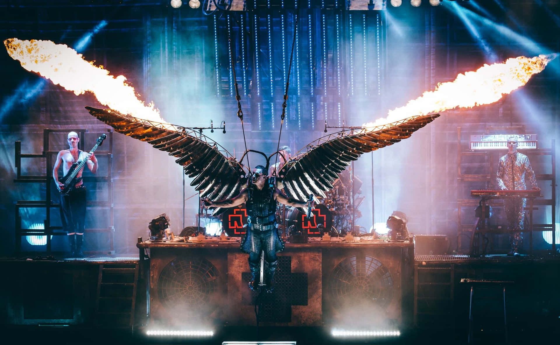 Till Lindemann, Rammstein, Engel, Flügel, Flammen, Live-Auftritt, Full HD, Windows-Hintergrundbild