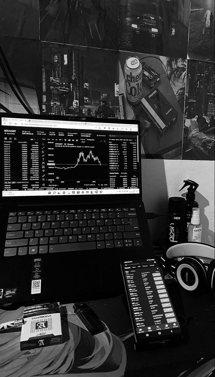 Collage, Trading-Setup, Monitor, Schwarz-Weiß, Charts, Hochformat, Hintergrundbild fürs Smartphone
