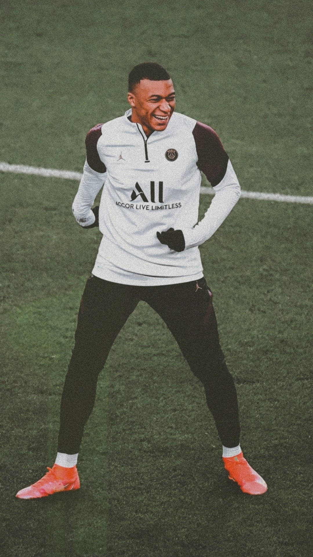 Kylian Mbappé, Paris Saint-Germain, Training, Rasen, Fußballer, Sperrbildschirm fürs iPhone
