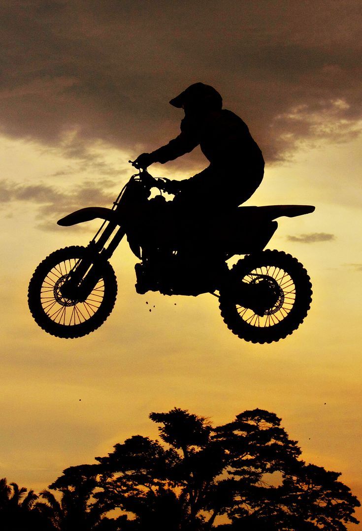 Motocross, Silhouette, Sprung, Goldener Himmel, Abendlicht, HD, iPad-Hintergrundbild