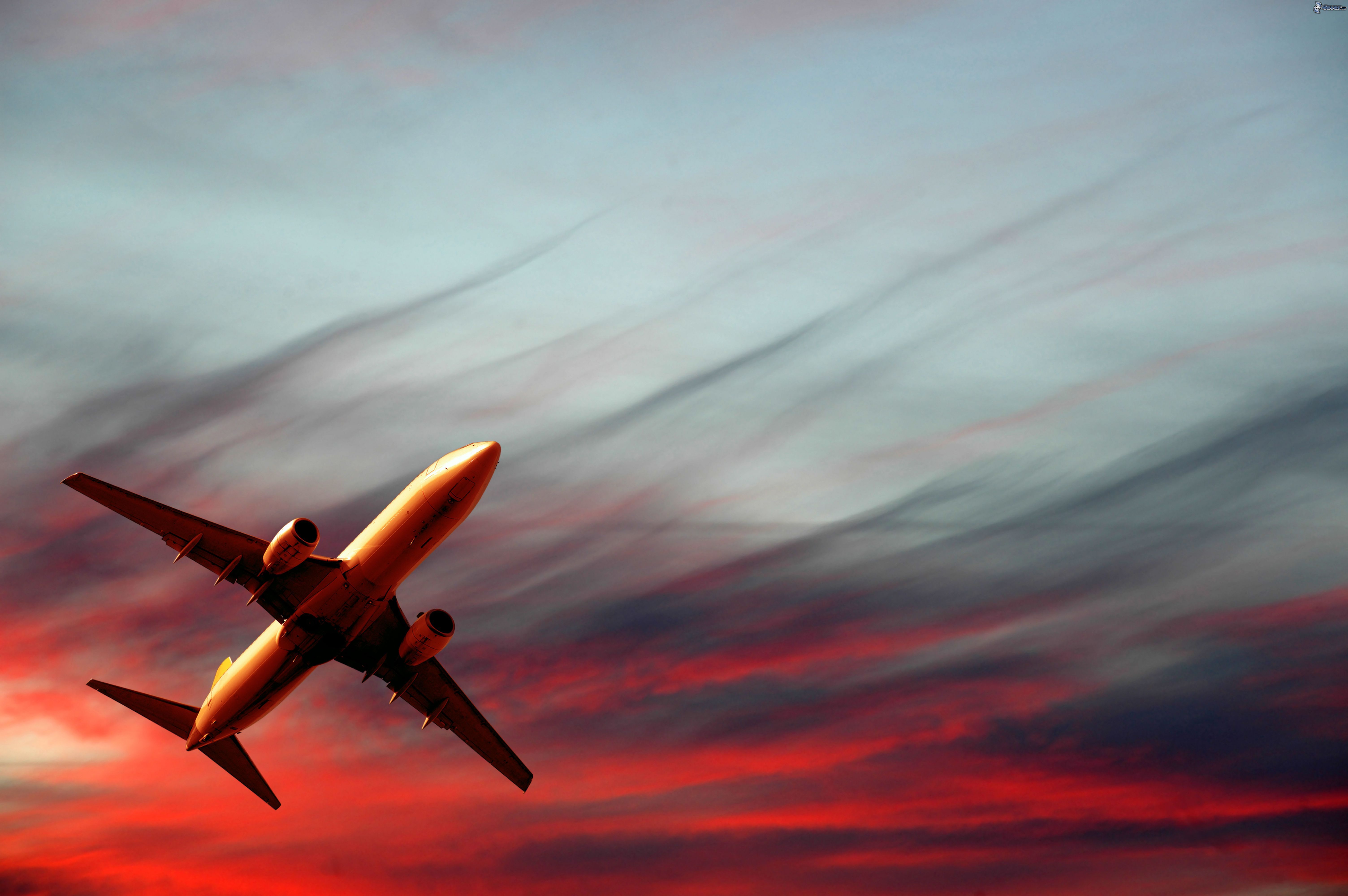 Verkehrsflugzeug, Silhouette, Roter Himmel, Sonnenuntergang, Start, 6K, PC-Hintergrundbild