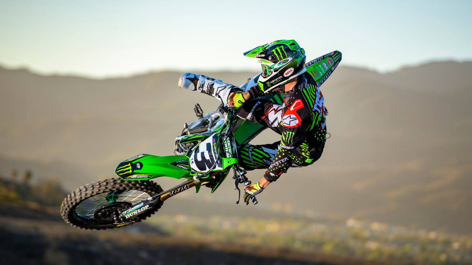 Kawasaki, Monster Energy, Motocross, Whip, Grünes Motorrad, HD, Laptop-Hintergrundbild