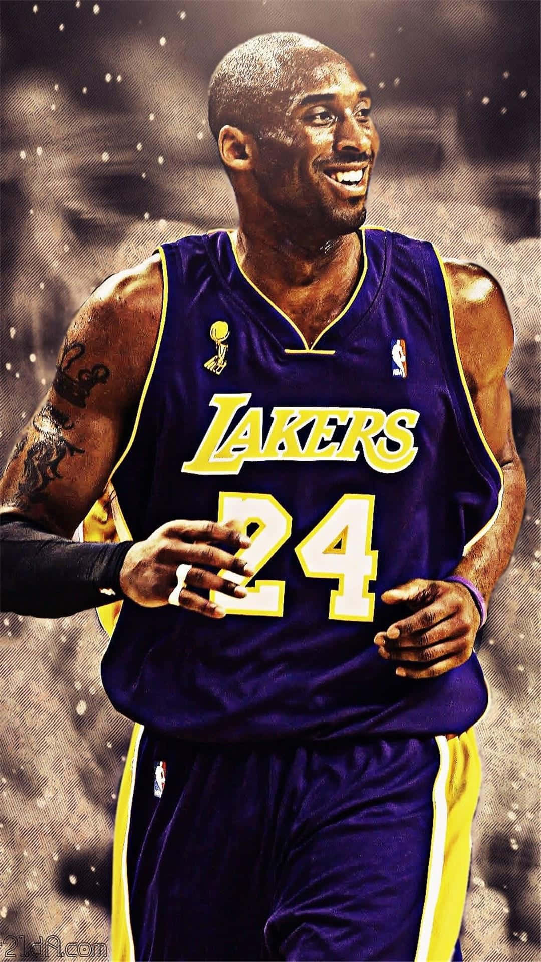Kobe Bryant, Los Angeles Lakers, Nummer 24, Lila Trikot, Lächeln, Porträt, 1080x1920, Handy-Hintergrund