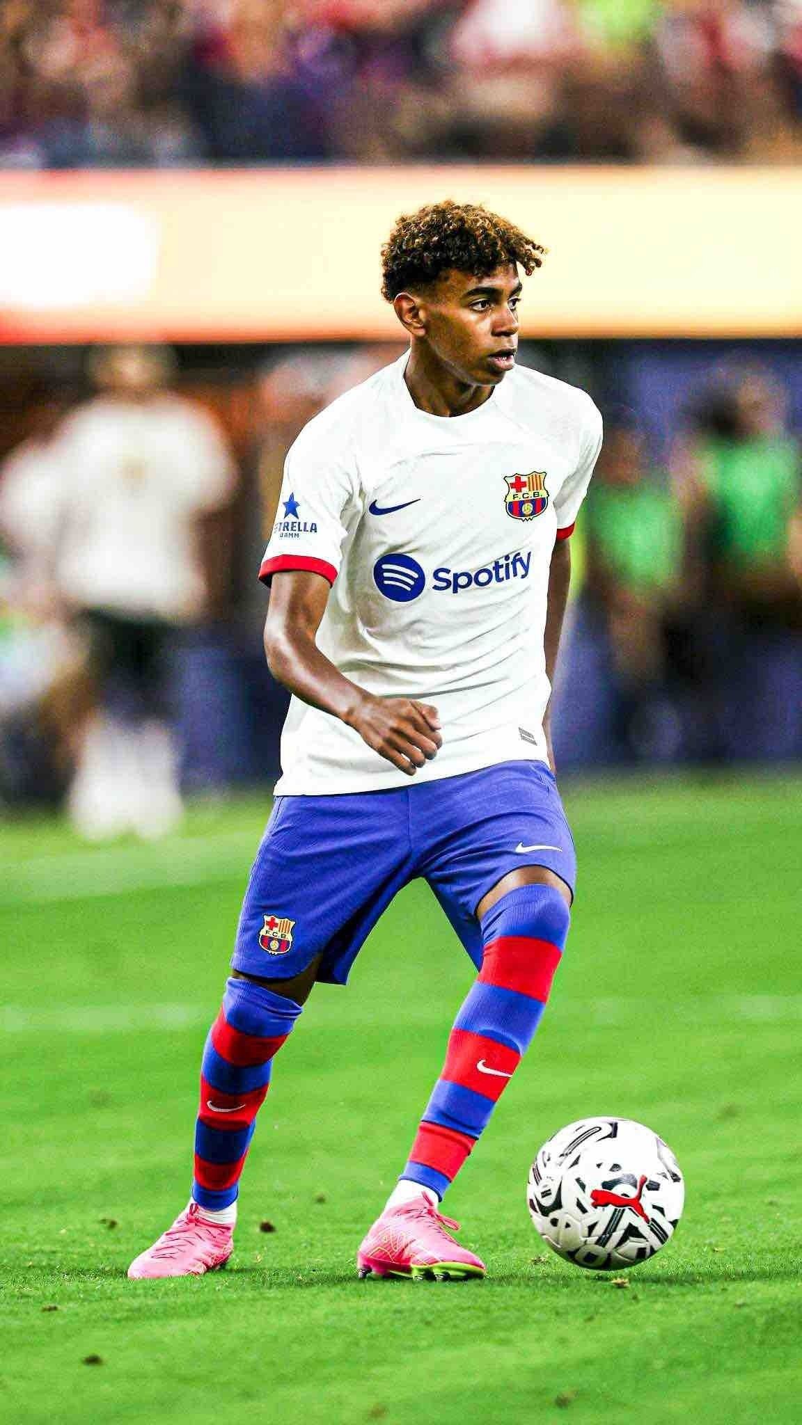 Lamine Yamal, FC Barcelona, Ausweichtrikot, Dribbling, Ball, Full HD, Handy-Hintergrund