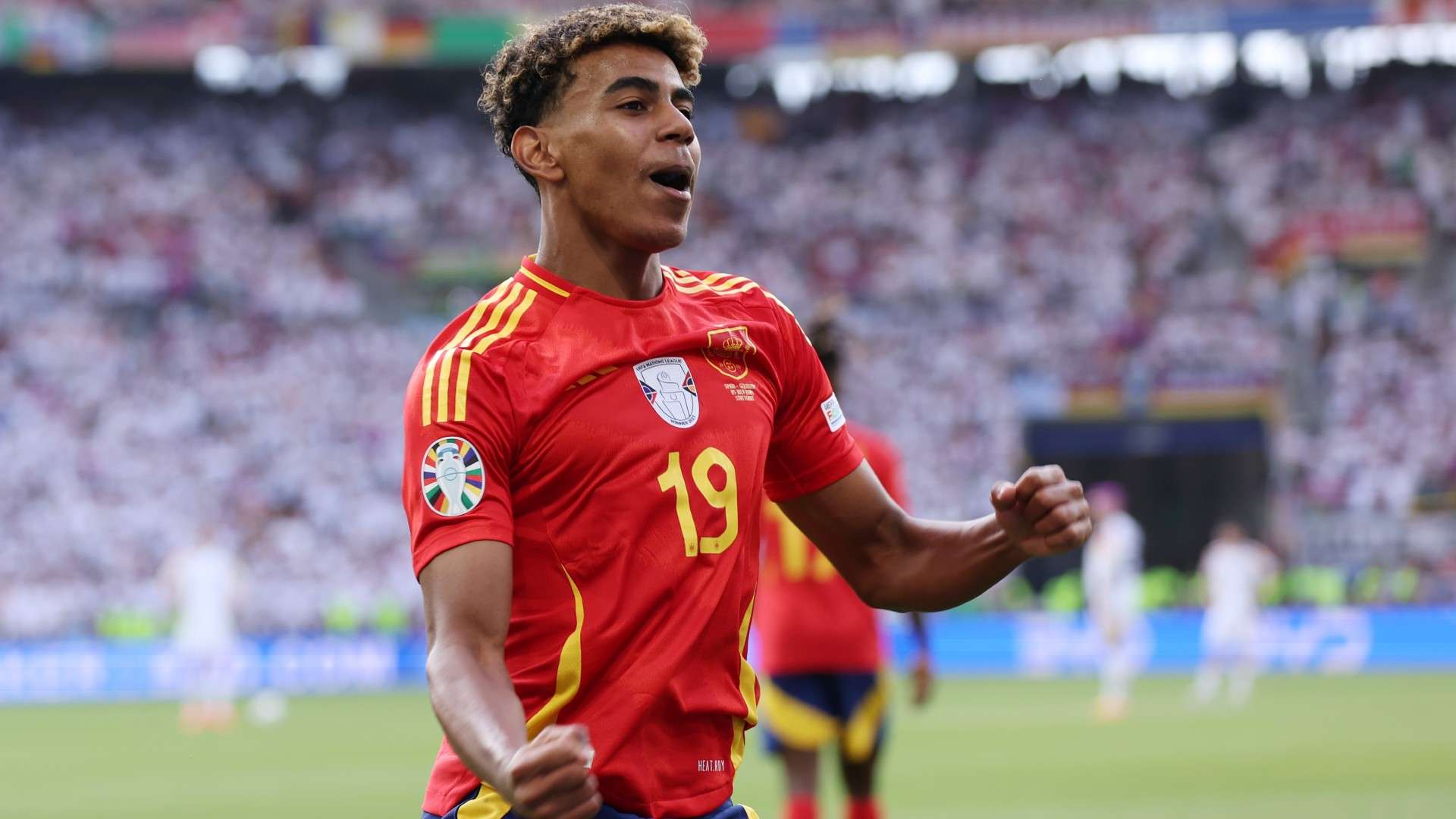 Lamine Yamal, Spanische Nationalmannschaft, Nummer 19, Jubel, Stadion, 1920x1080, Desktop-Hintergrund