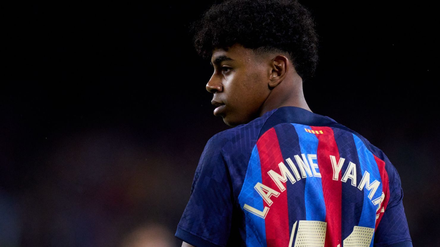 Lamine Yamal, FC Barcelona, Rückenansicht, Trikotname, Dunkler Hintergrund, HD Wallpaper