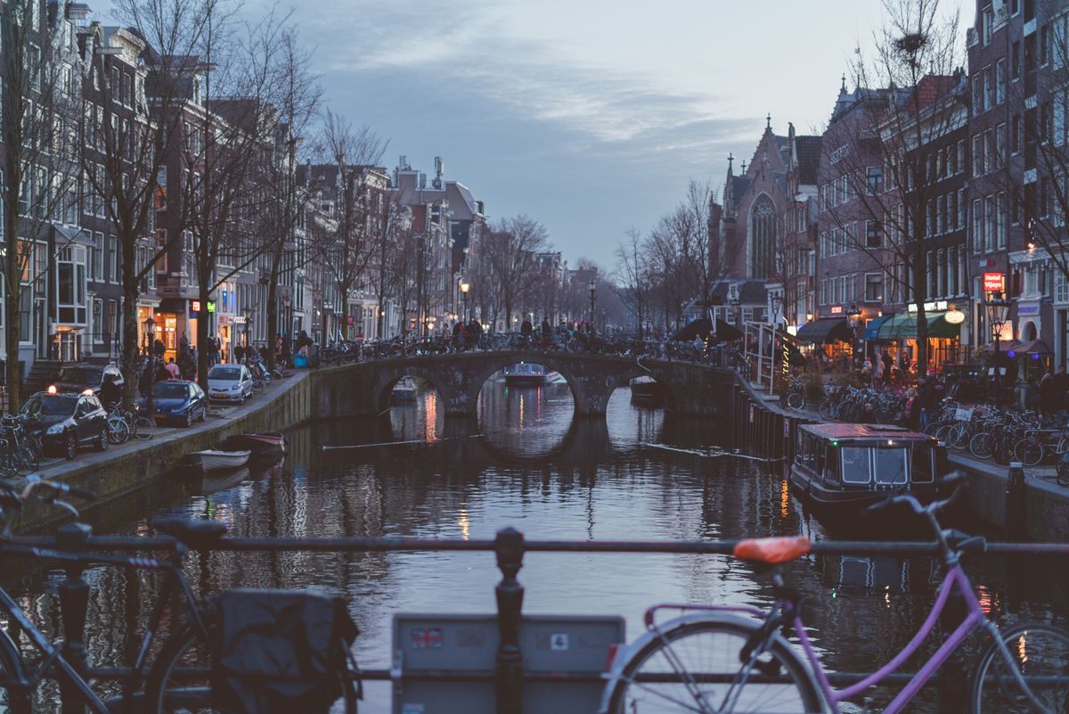 Amsterdam, Gracht, Brücke, Fahrrad, Abend, Hintergrundbild