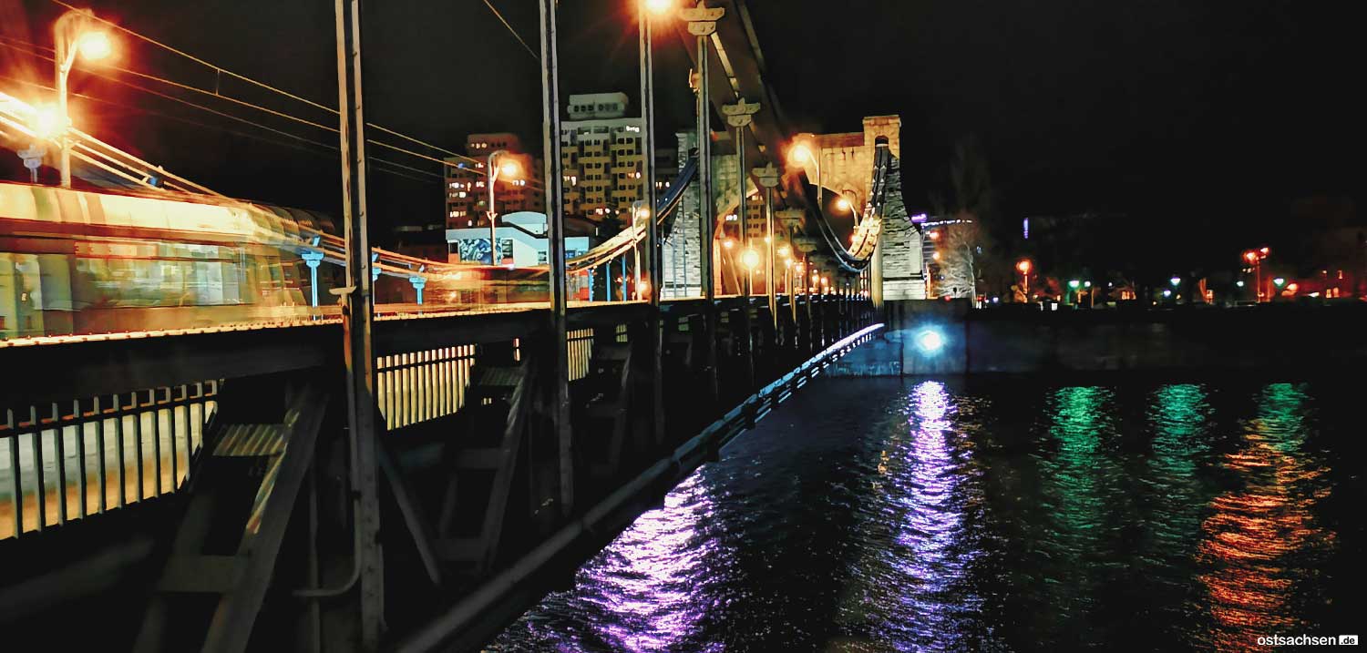Brücke, Nacht, Fluss, Lichtspuren, Spiegelung, HD, Hintergrundbild für den PC