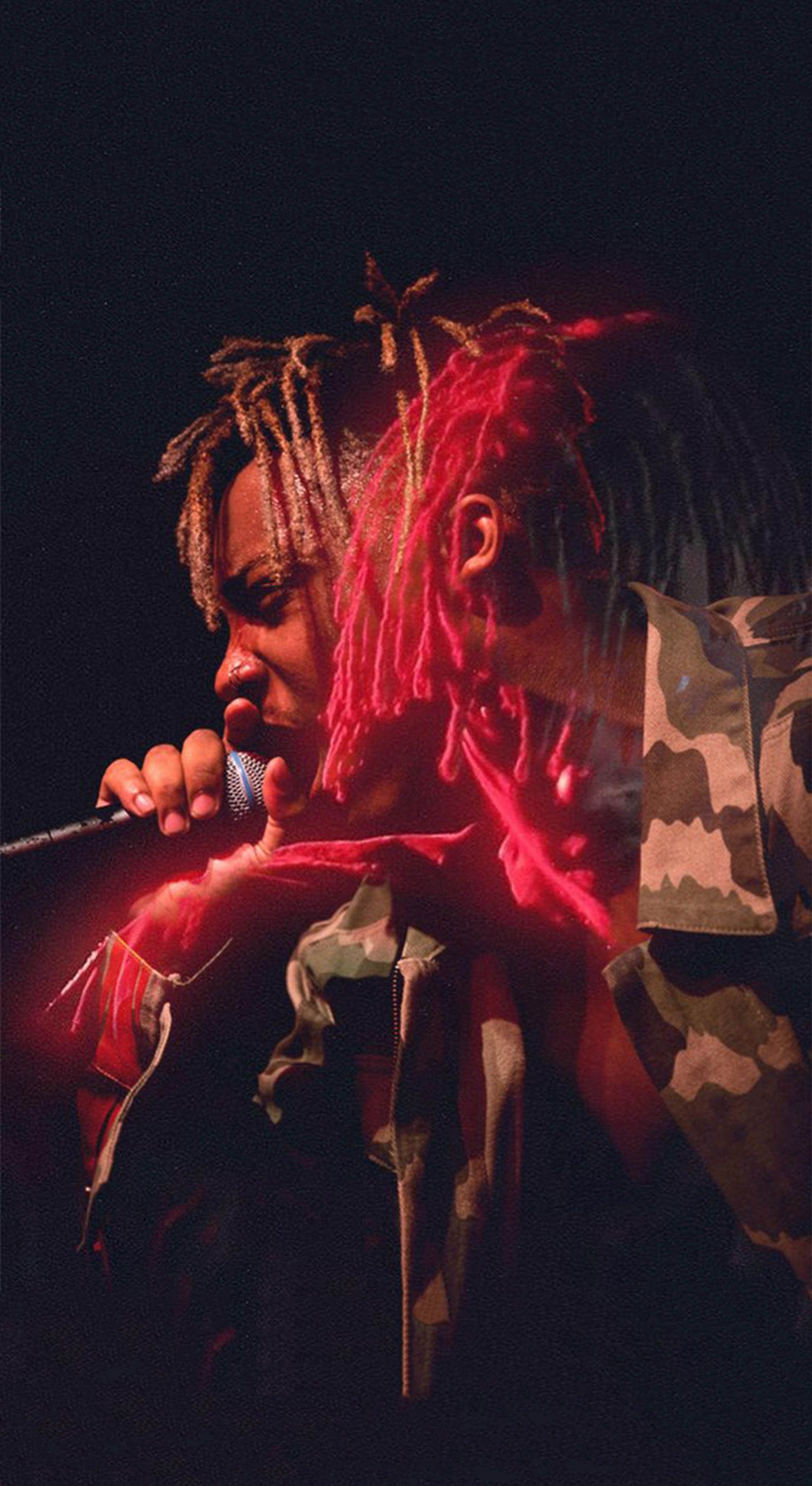 Juice WRLD, Mikrofon, Rotes Licht, Konzert, Dunkel, QHD+, Sperrbildschirm fürs iPhone