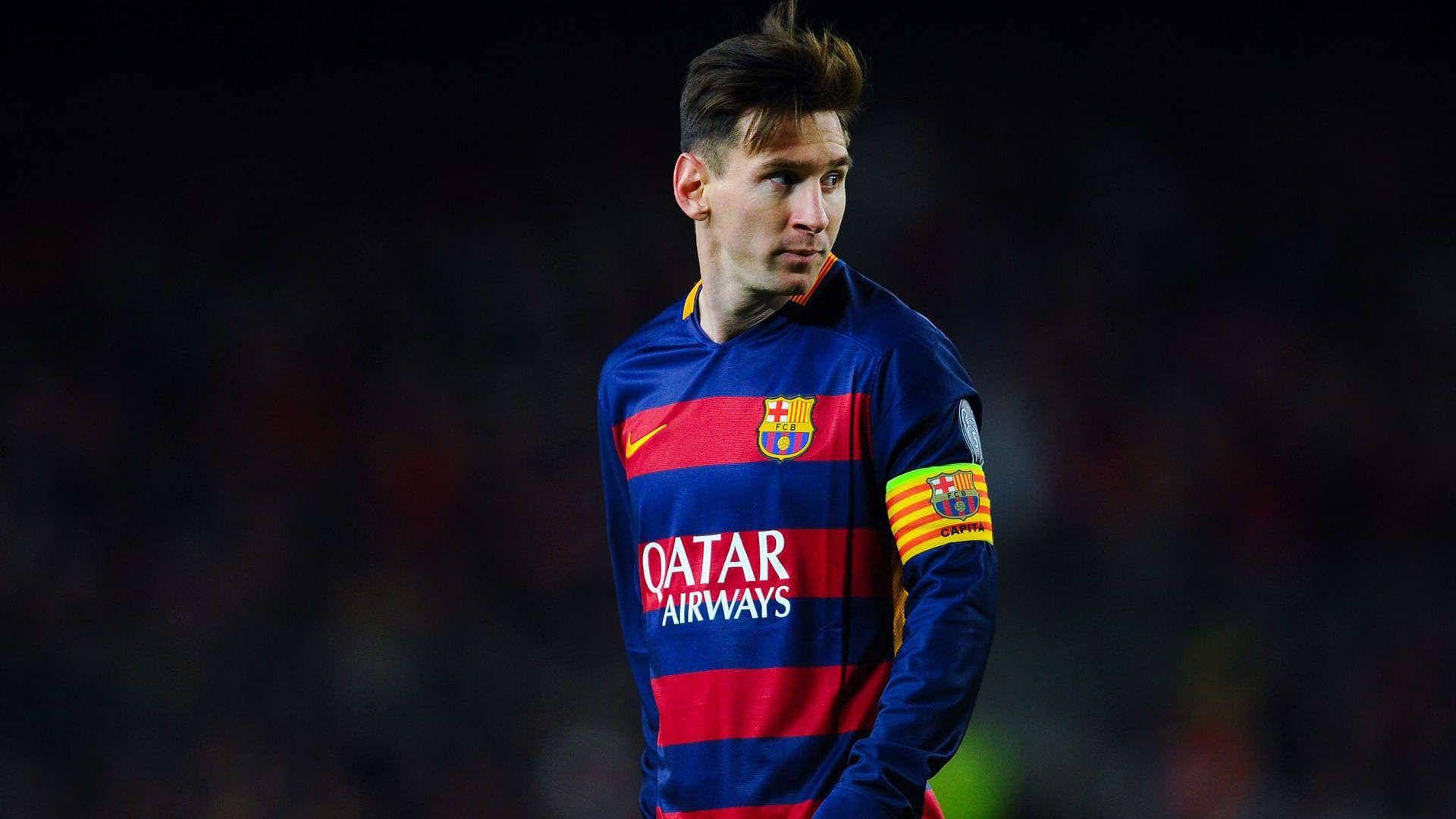 Lionel Messi, FC Barcelona, Kapitänsbinde, Dunkler Hintergrund, Fußballspieler, 1080p Wallpaper