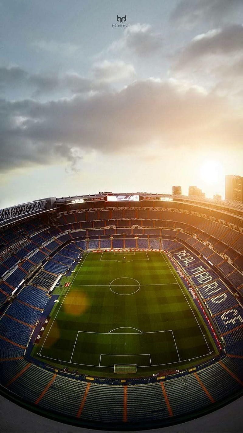 Estadio Santiago Bernabéu, Real Madrid, Sonnenuntergang, Fußballstadion, Rasen, Smartphone-Hintergrund
