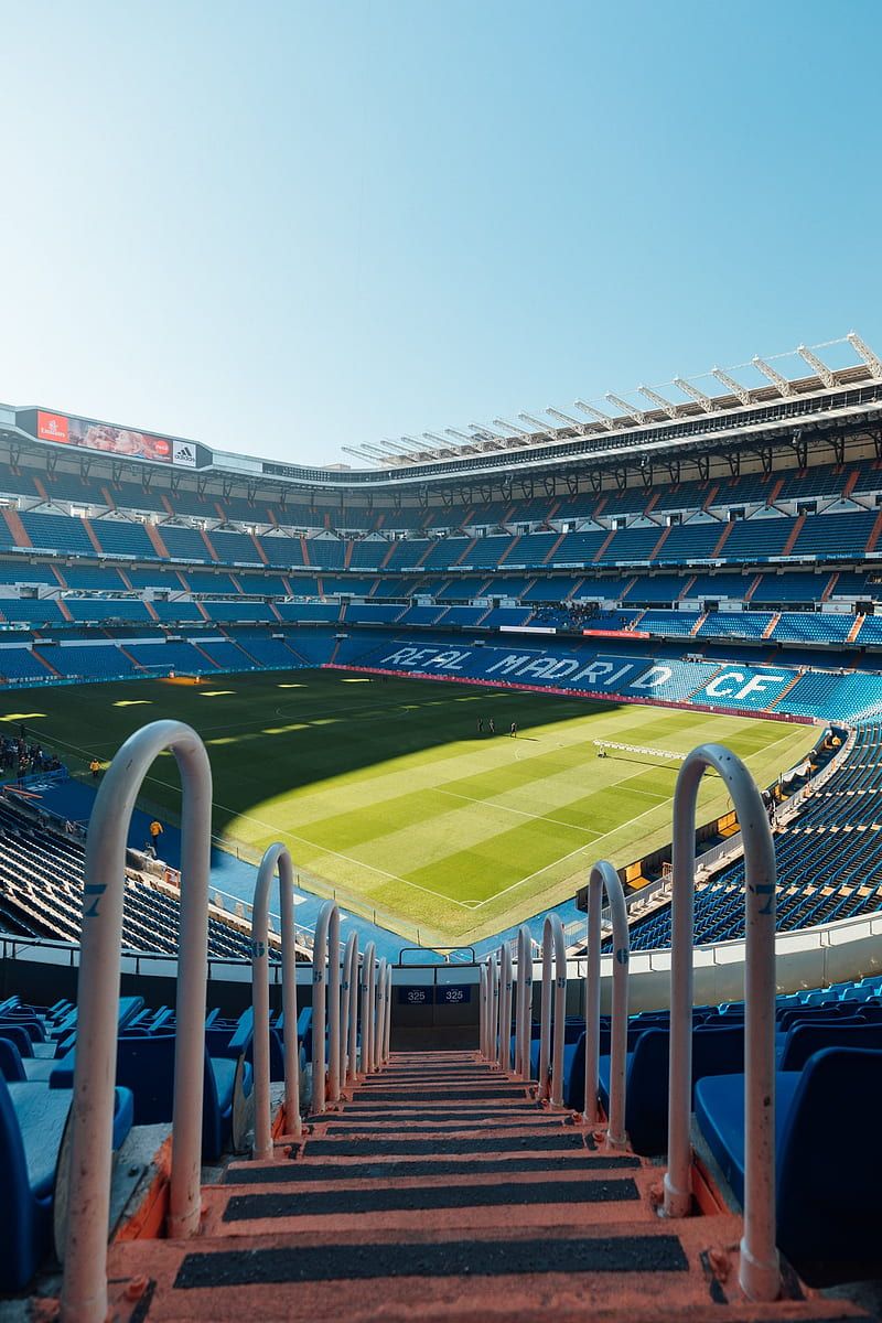 Estadio Santiago Bernabéu, Real Madrid, Treppe, Tribüne, Blauer Himmel, Android-Hintergrundbild