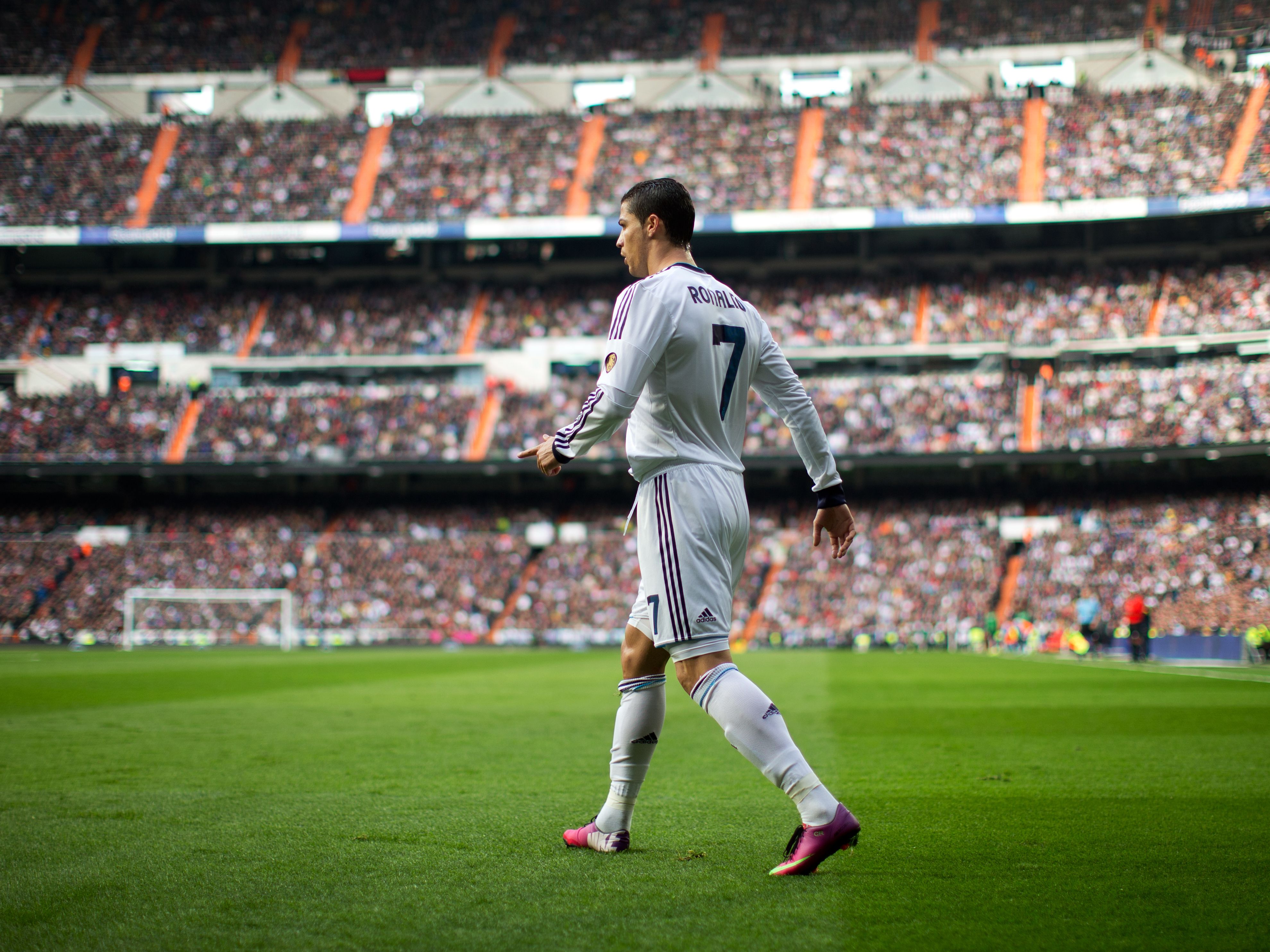 Cristiano Ronaldo, Real Madrid, Nummer 7, Spielfeld, Rückansicht, Hintergrundbild fürs iPad