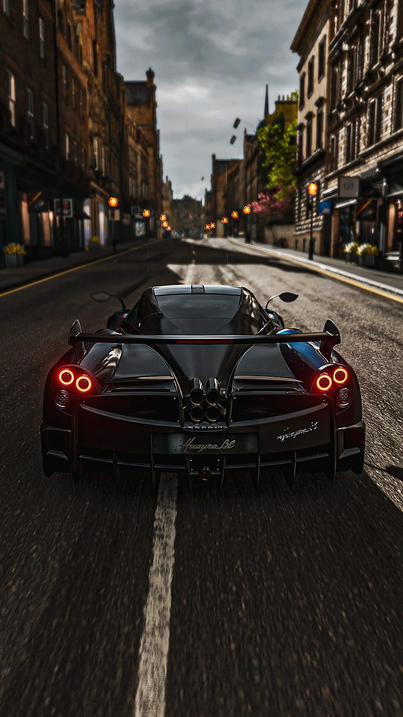 Pagani Huayra, Pagani, Heckansicht, Stadtstraße, Rückleuchten, Hintergrundbild fürs Handy