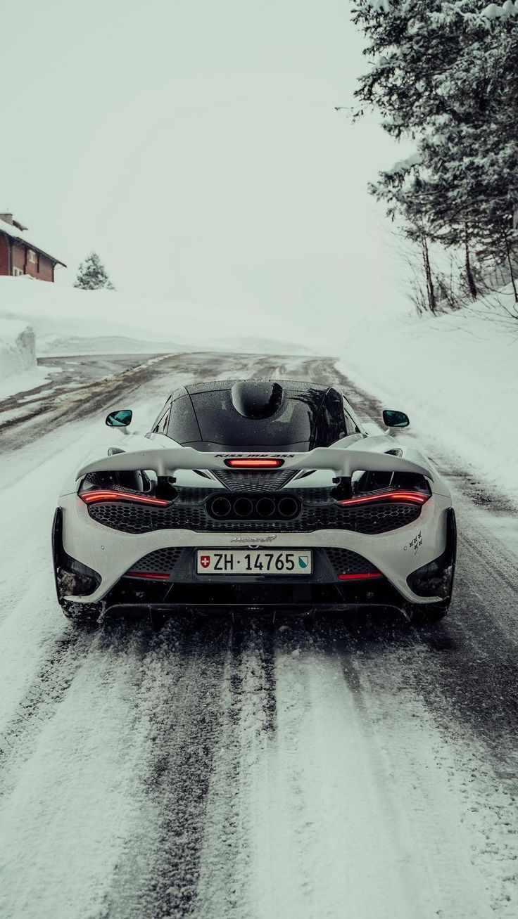McLaren 720S, Schneestraße, Winter, Weißer Sportwagen, HD, Handy-Hintergrund im Hochformat