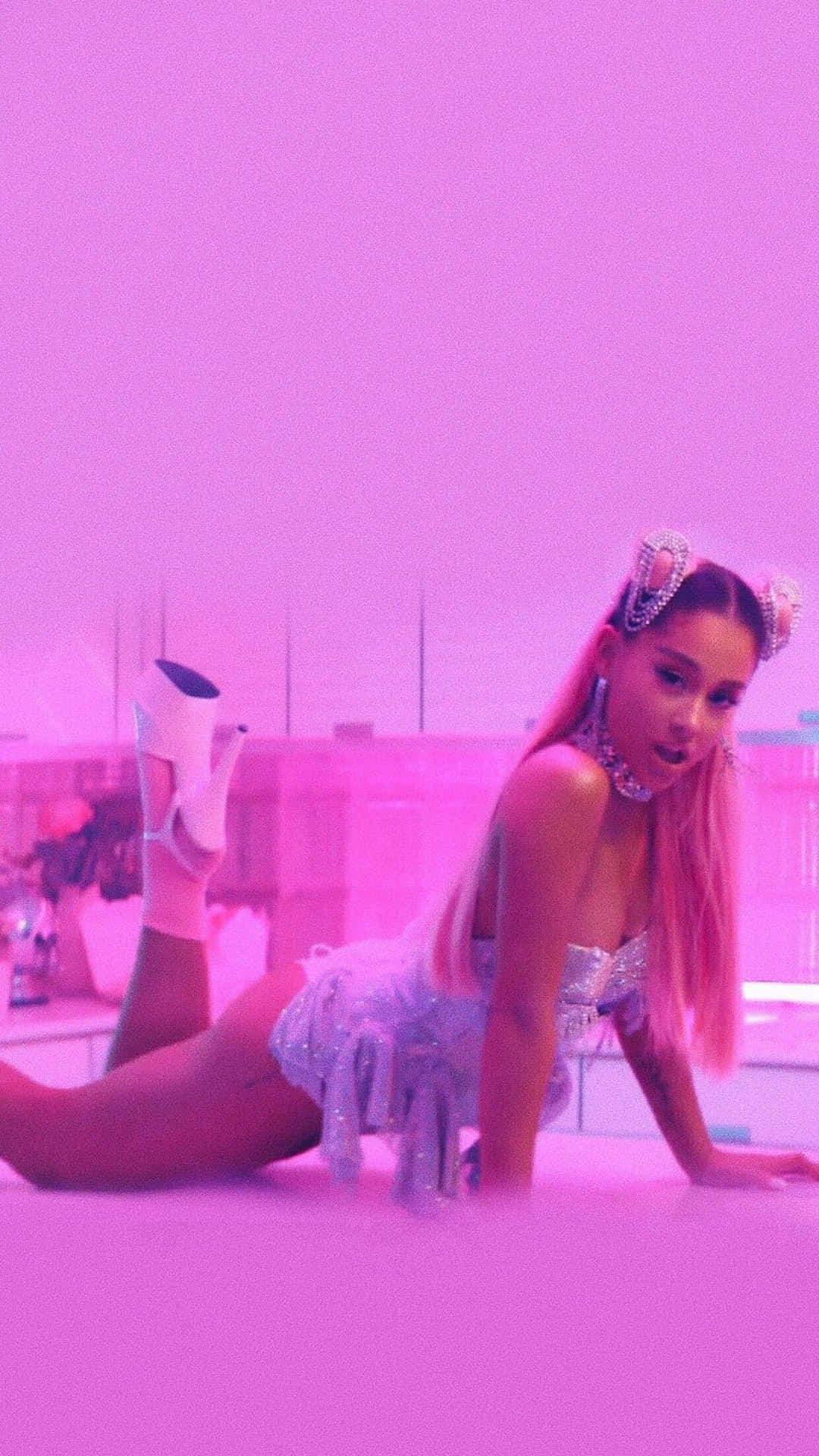 Ariana Grande, Pink, Neon, Aesthetic, Fotoshooting, Full HD, Hintergrundbild fürs Handy