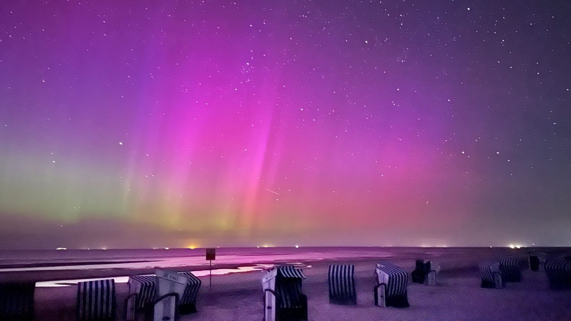 Polarlicht, Strandkörbe, Strand, Pink, Magenta, Full HD 1080p, Desktop-Hintergrundbild