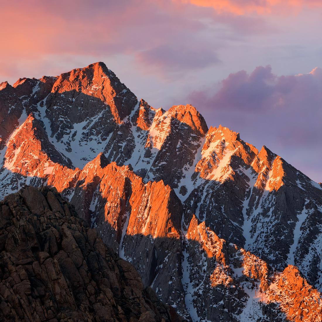 Felsgipfel, Alpenglühen, Rosa Himmel, Schnee, Hintergrundbild für iPad und Tablet