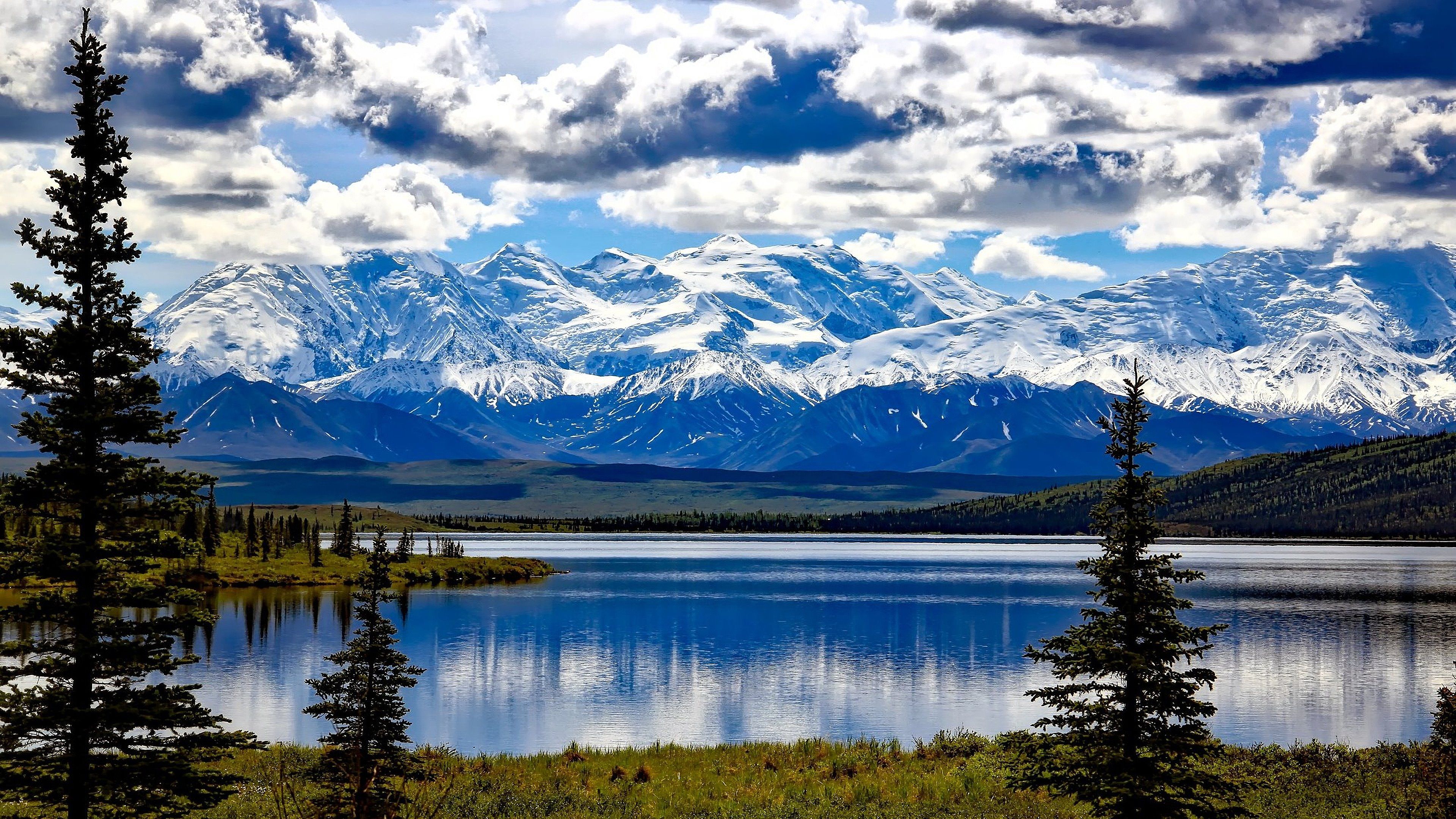 Schneeberge, See, Nadelbäume, Wolken, Wildnis, 3840x2160, 4K-Hintergrundbild für PC