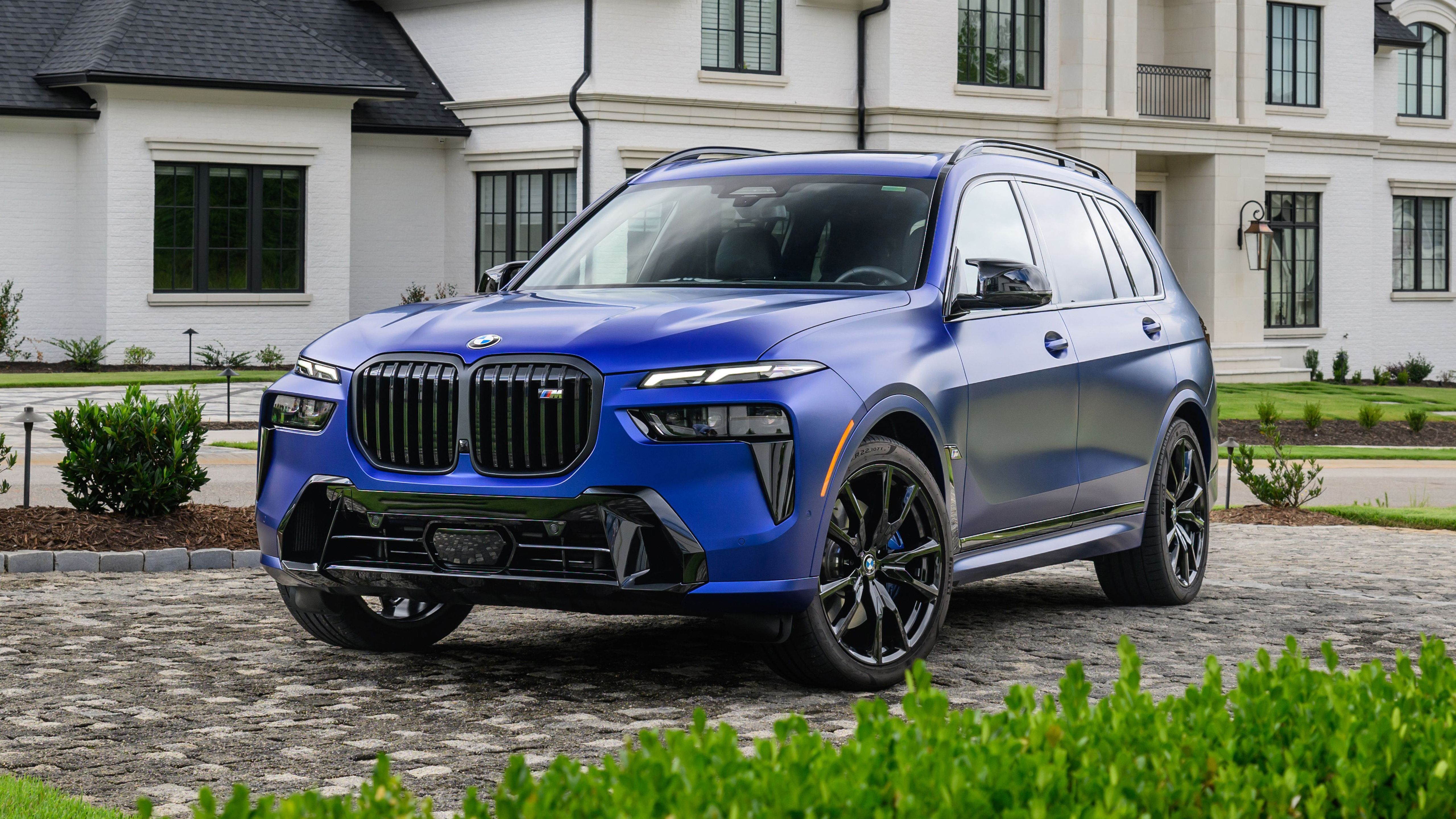 BMW X7, BMW, SUV, Blau, Villa, 16:9, 5K-Hintergrundbild für den Desktop
