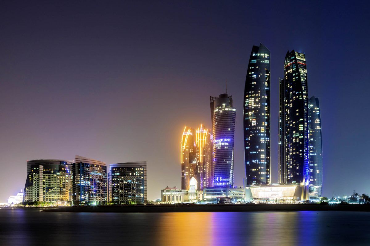 Etihad Towers, Abu Dhabi, Skyline, Nacht, Wasser, Spiegelung, Hintergrundbild