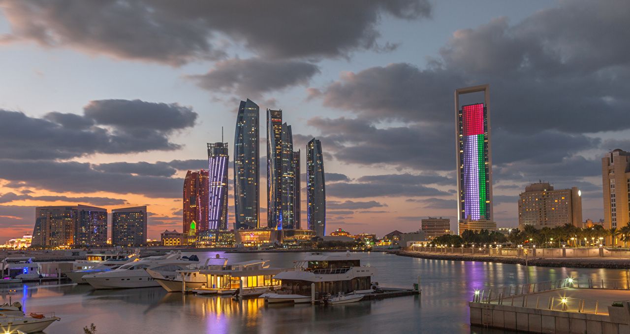 Abu Dhabi, Skyline, Etihad Towers, Yachthafen, Wolken, HD, Hintergrundbild für den PC
