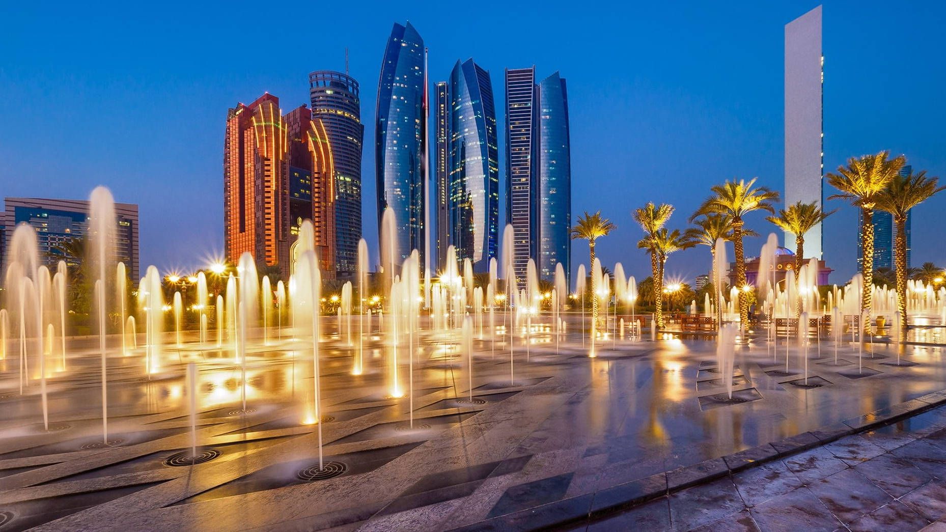 Etihad Towers, Abu Dhabi, Springbrunnen, Palmen, Dämmerung, HD, Desktop-Hintergrund