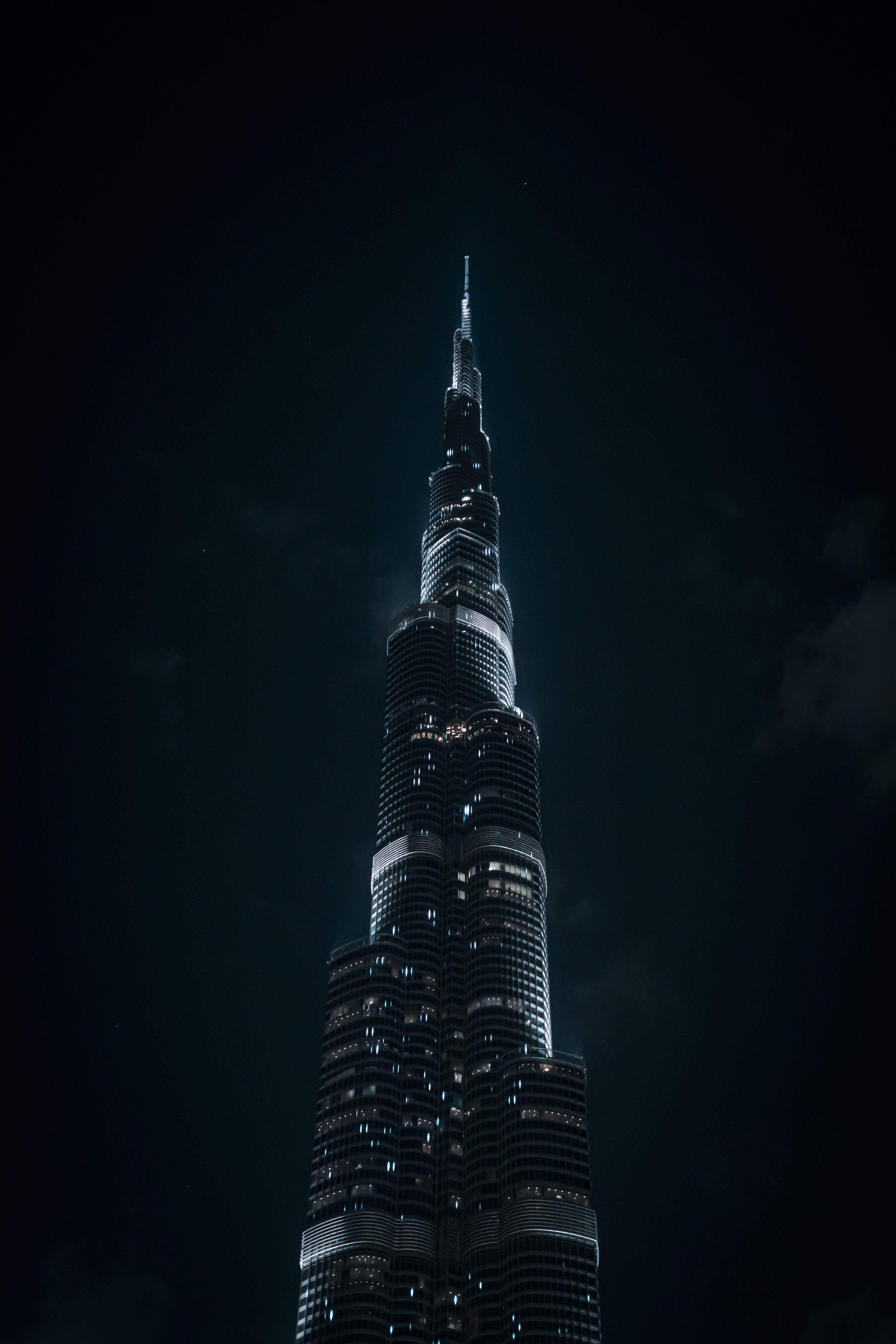 Burj Khalifa, Dubai, Nacht, Dunkel, Froschperspektive, QHD+, Sperrbildschirm fürs iPhone
