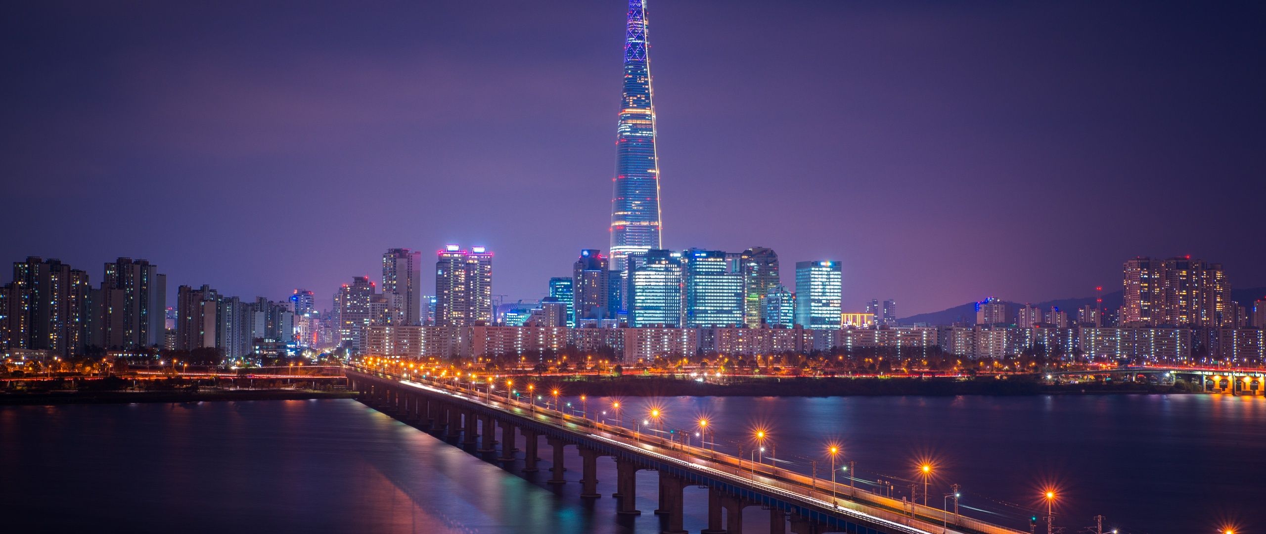 Lotte World Tower, Seoul, Südkorea, Brücke, Nacht, 21:9, 2K-Hintergrundbild für den Desktop