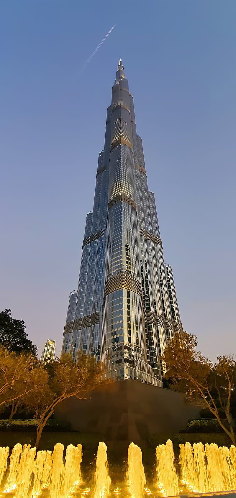 Burj Khalifa, Dubai, Springbrunnen, Dämmerung, Froschperspektive, Android-Hintergrundbild