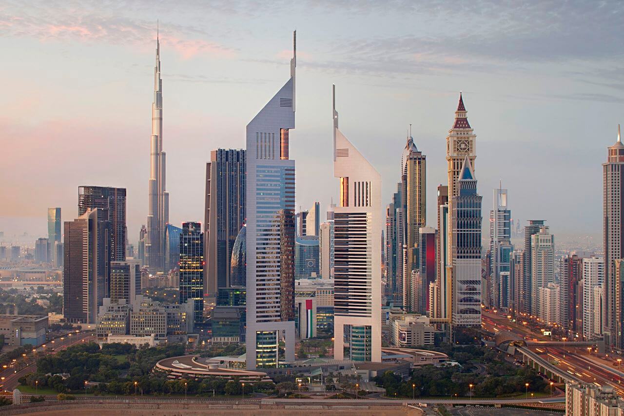 Sheikh Zayed Road, Emirates Towers, Burj Khalifa, Dubai, Skyline, Dunst, HD, PC-Hintergrundbild