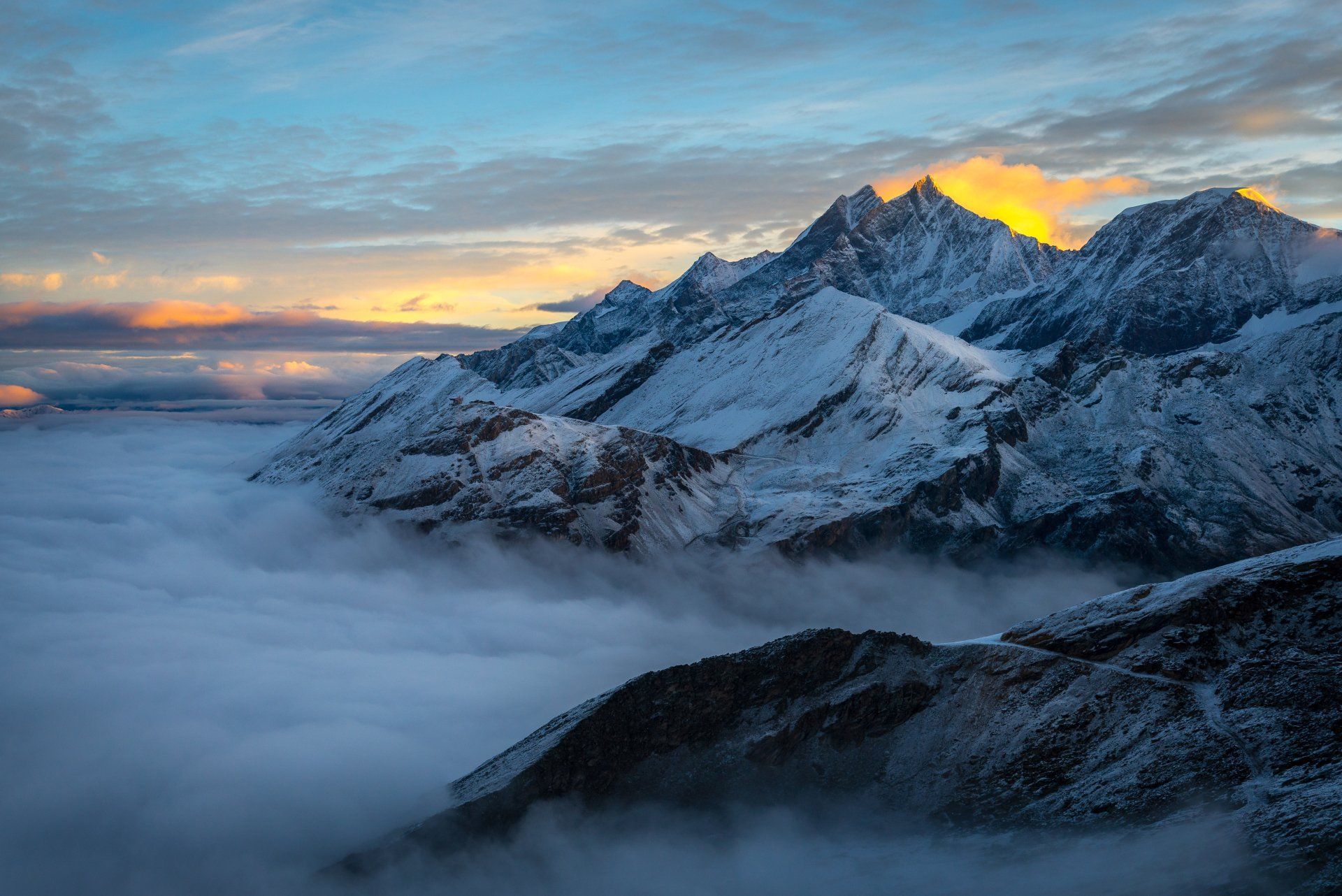 Alpen, Gipfel, Nebelmeer, Sonnenaufgang, Schnee, Full HD, Desktop-Hintergrund für Windows
