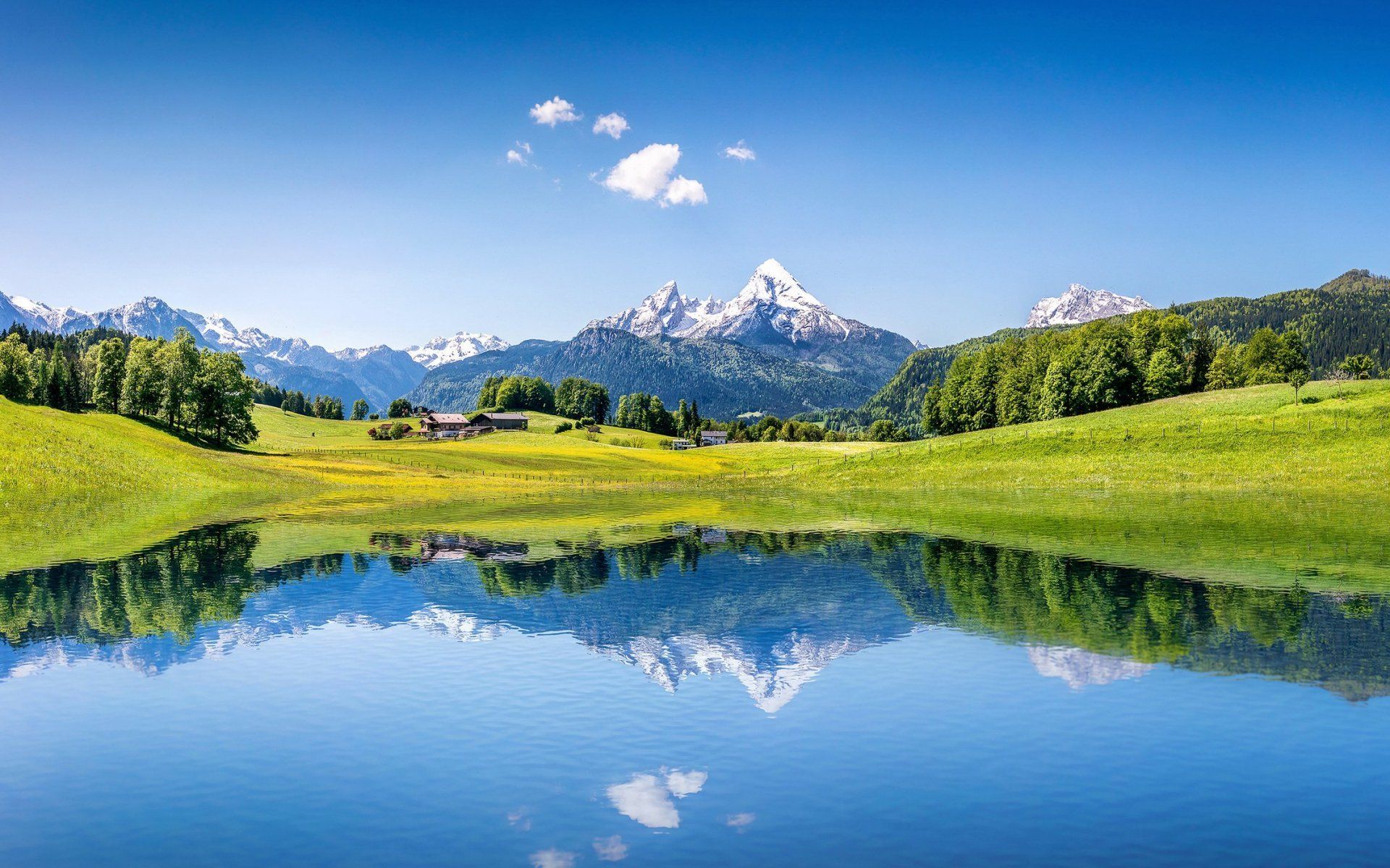 Alpen, Bergsee, Spiegelung, Almwiese, Blauer Himmel, 16:10, Full-HD-Hintergrundbild für den Desktop