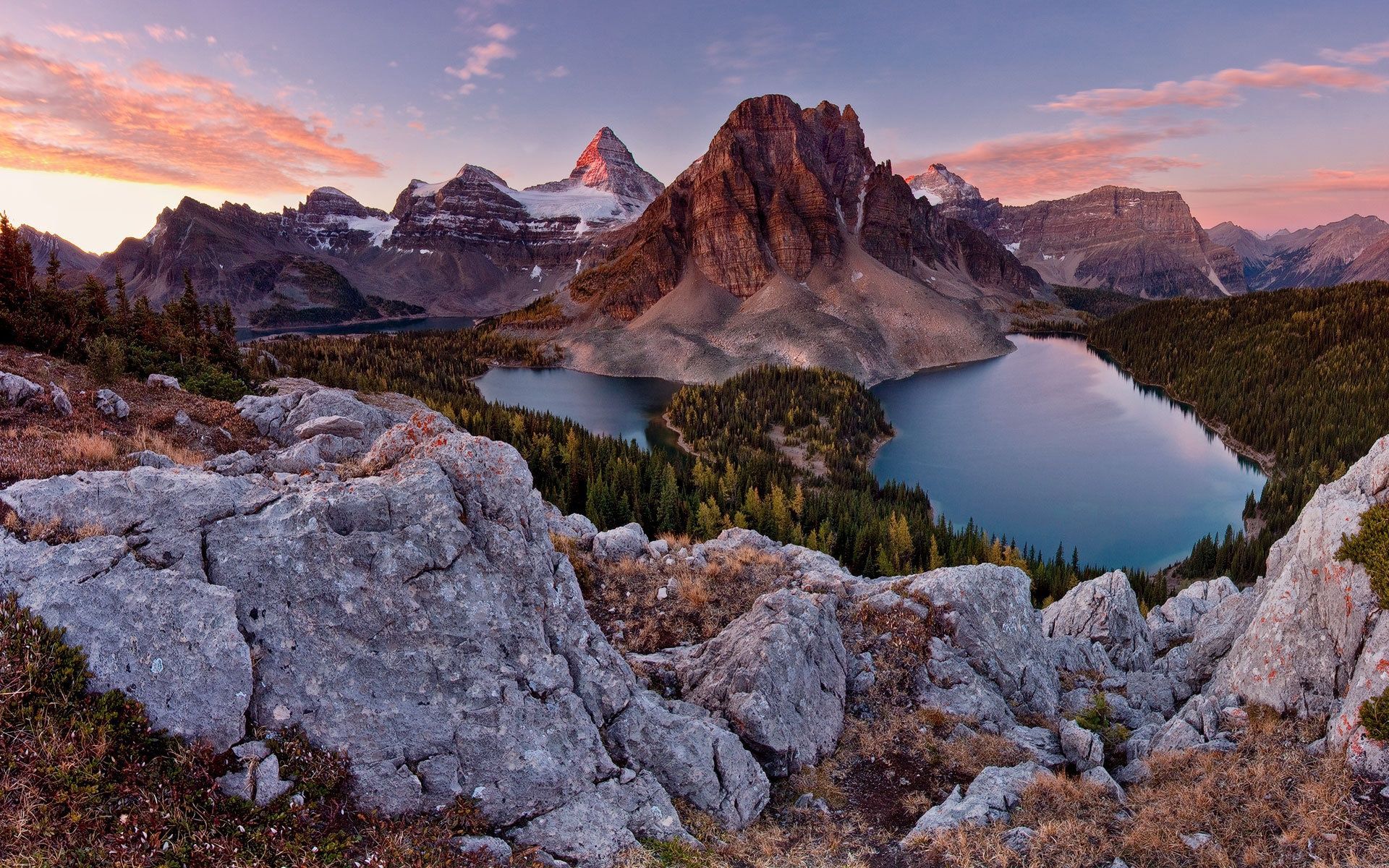 Mount Assiniboine, Kanadische Rocky Mountains, Bergsee, Felsen, Abendrot, Full-HD-Hintergrundbild für PC