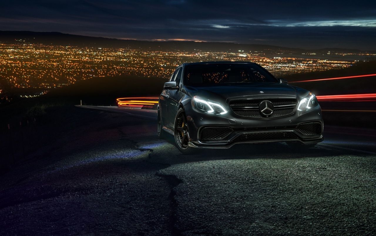Mercedes-AMG E 63, Mercedes-Benz, Limousine, Stadtlichter, Nacht, Scheinwerfer, HD-PC-Hintergrundbild
