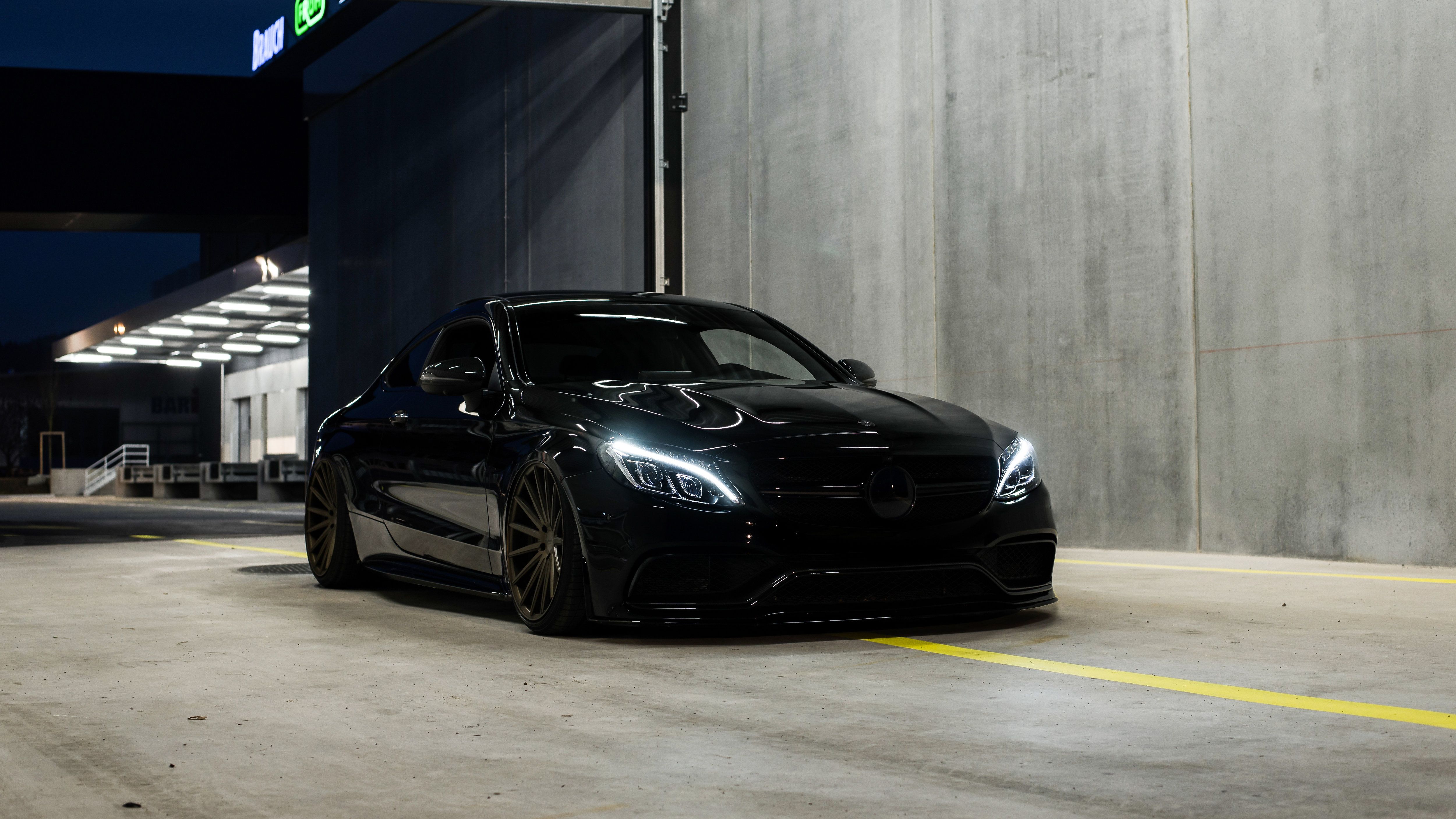 Mercedes-AMG C 63 Coupé, Mercedes-Benz, Schwarzes Auto, Parkhaus, Betonwand, 4K Wallpaper