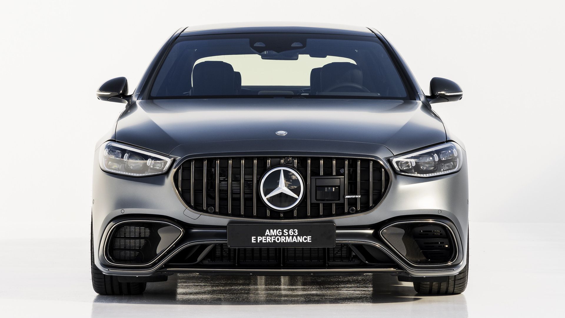 Mercedes-AMG S 63 E Performance, S-Klasse, Mercedes-Benz, Luxuslimousine, Frontansicht, Weißer Hintergrund, 1080p Wallpaper